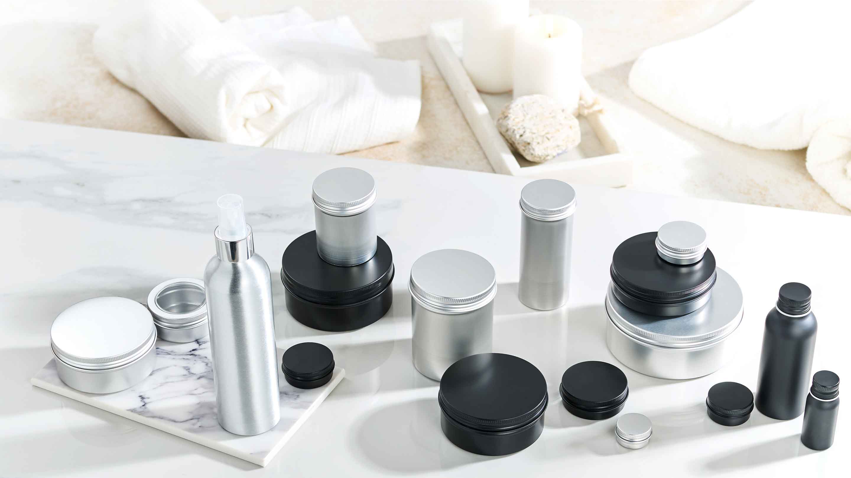 Selection of cosmetic tin packaging 